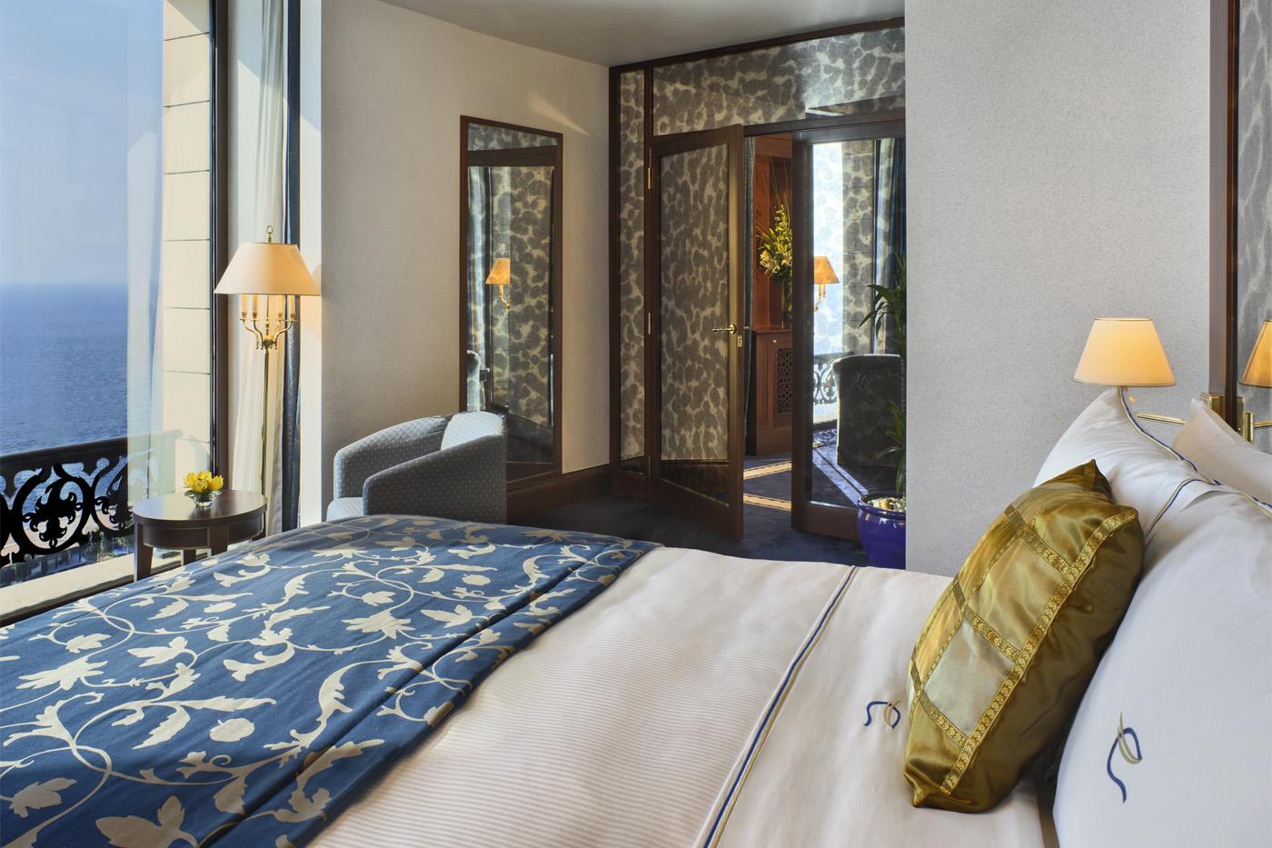 Rosewood, Suite