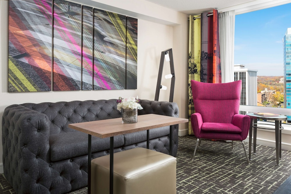 Hyatt Centric Arlington 43/73