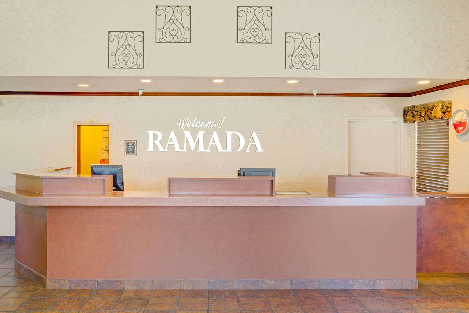 Ramada By Wyndham Draper 5/36