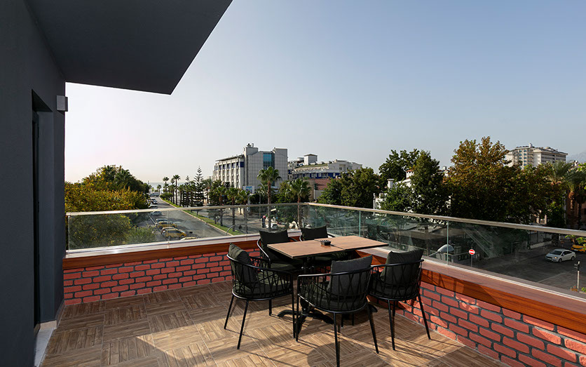 Pukka Boutique Hotel 19/25