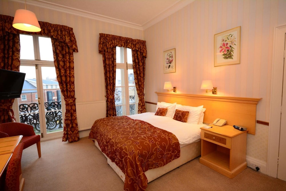 The Crescent Hotel 33/61