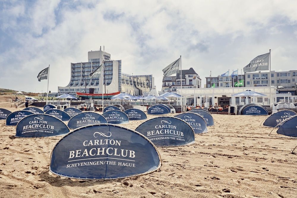 Carlton Beach 39/64