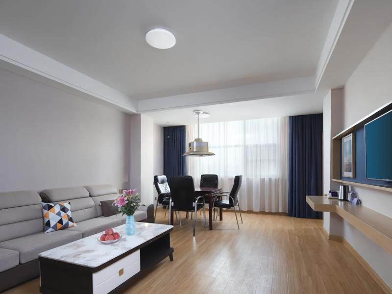 Kyriad Marvelous Hotel (Yiyang Ziyang) 21/36