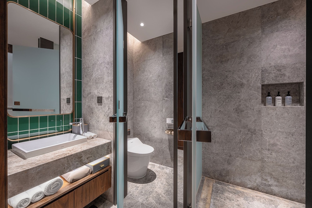 Novotel Shanghai Baoshan Jiusi 39/46