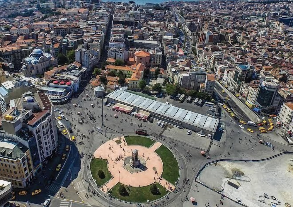 Taksim Cmlm Apart 44/50