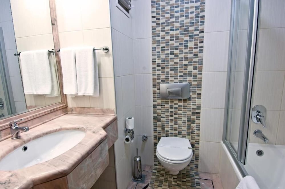 غرفة قياسية بسرير كوين، Grand Star Hotel Bosphorus 8/10