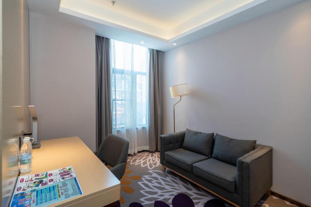 Lavande Hotel (Xiamen Zhongshan Road Pedestrian Street, Zhenhai Road Metro Station) 47/61