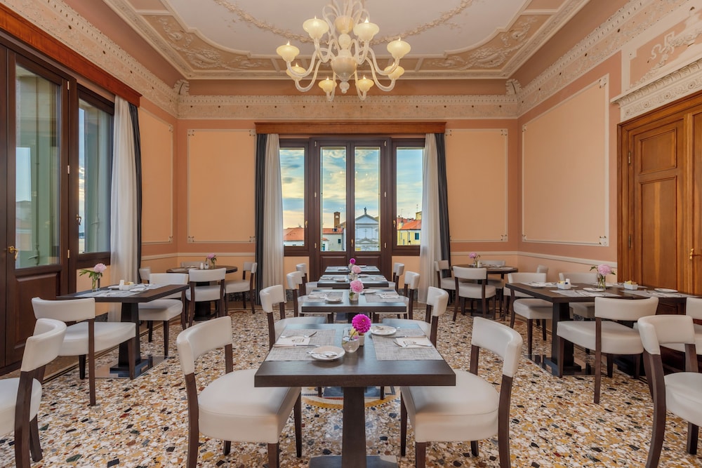 Hotel Grande Italia 105/119