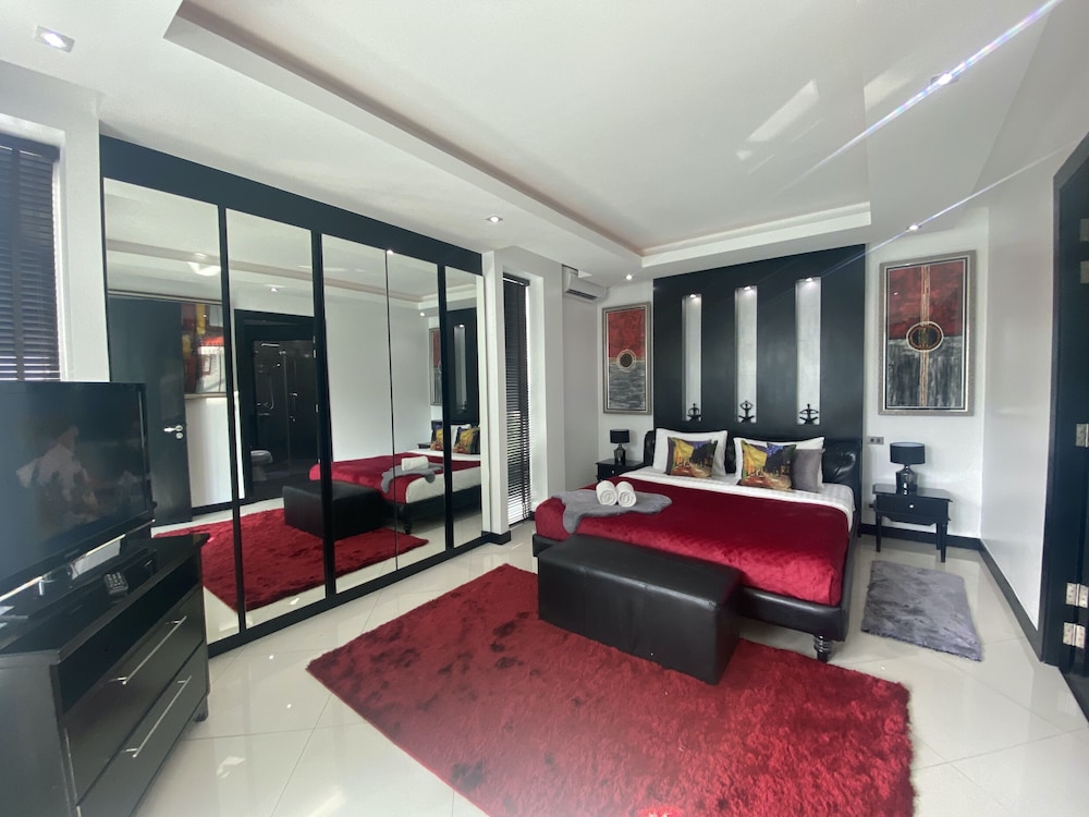 Hollywood Jomtien Beach 56/78