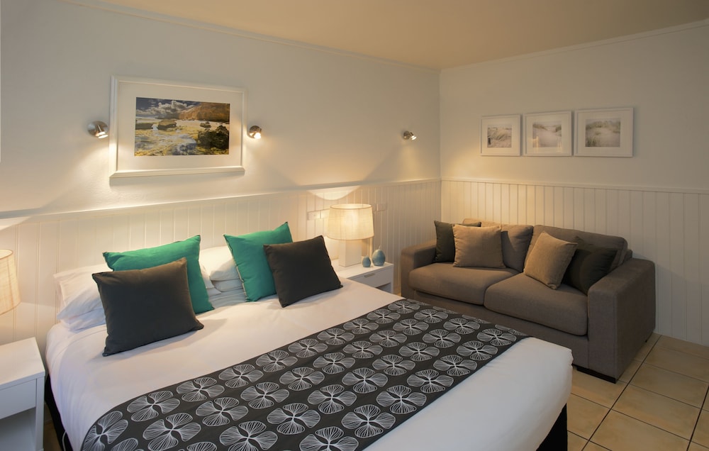 Sorrento Beach Motel 33/44
