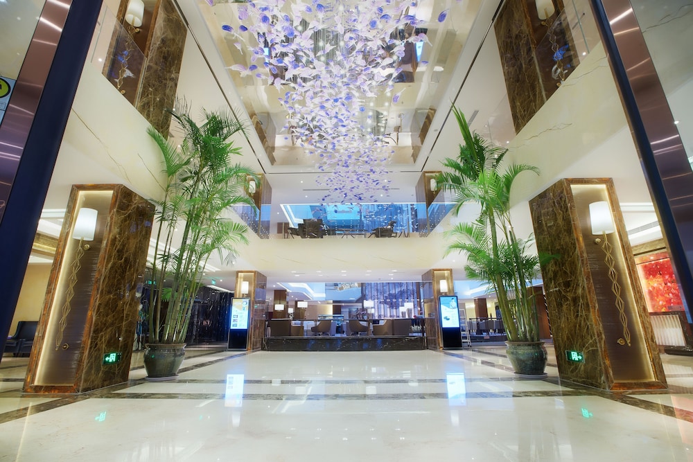 Xiamen Airlines Lakeside Hotel 6/50