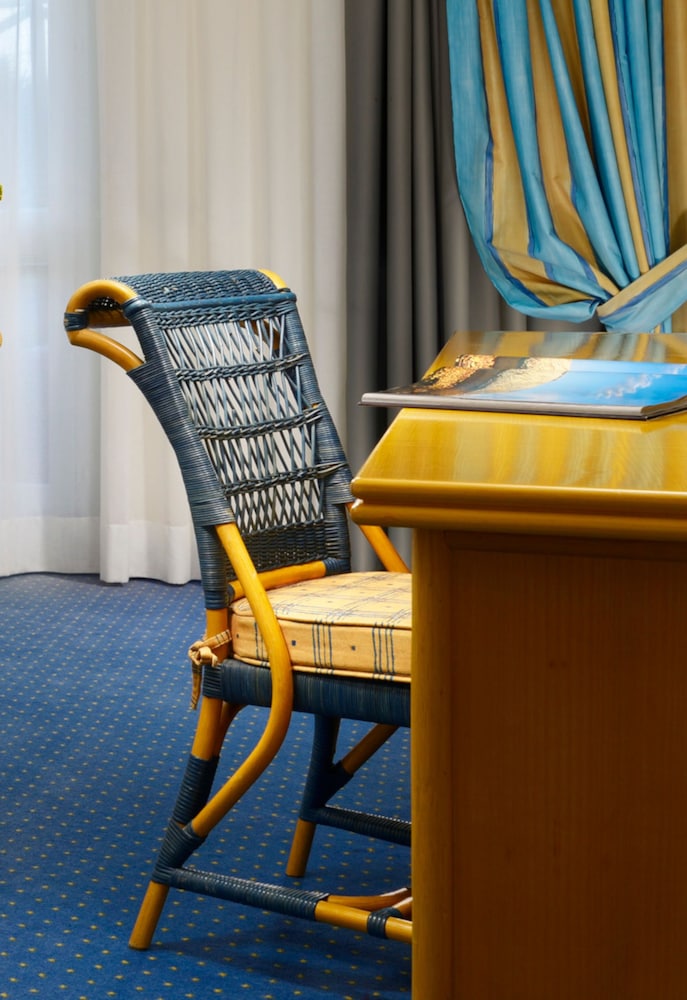 UNAHOTELS Capotaormina 48/81