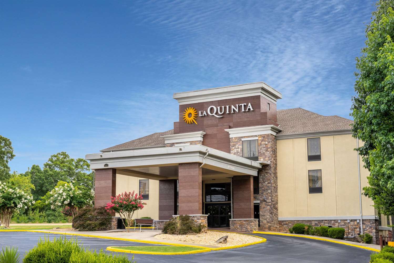 La Quinta Inn & Suites by Wyndham Covington 8/45