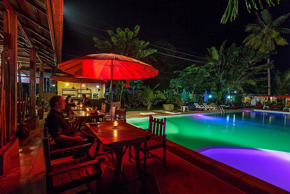 Lanta Klong Nin Beach Resort 64/70
