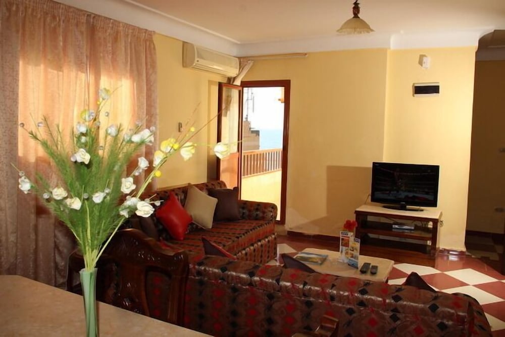 Alexandria Mediterranean Suites 22/30