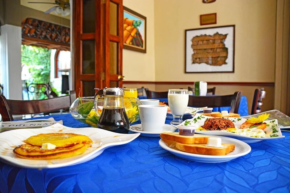 Hotel Los Balcones Leon 35/48