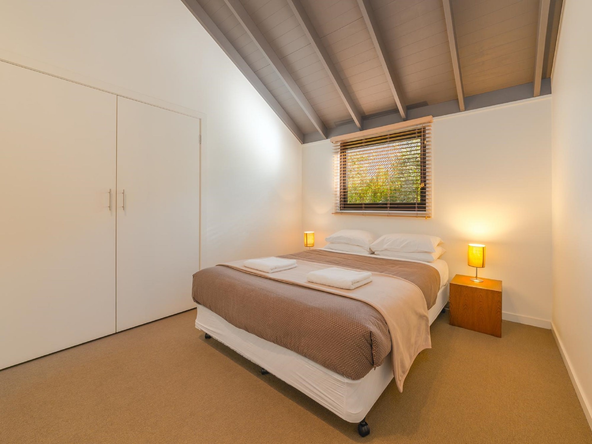 3 Bedrooms, Ocean, Deluxe, Villa, 1 Queen and 4 Single Beds