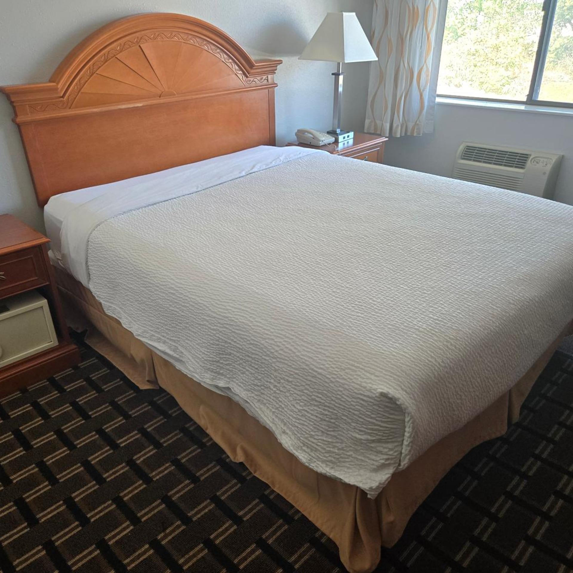 Room, King Bed, Queen Bed, No Elevator