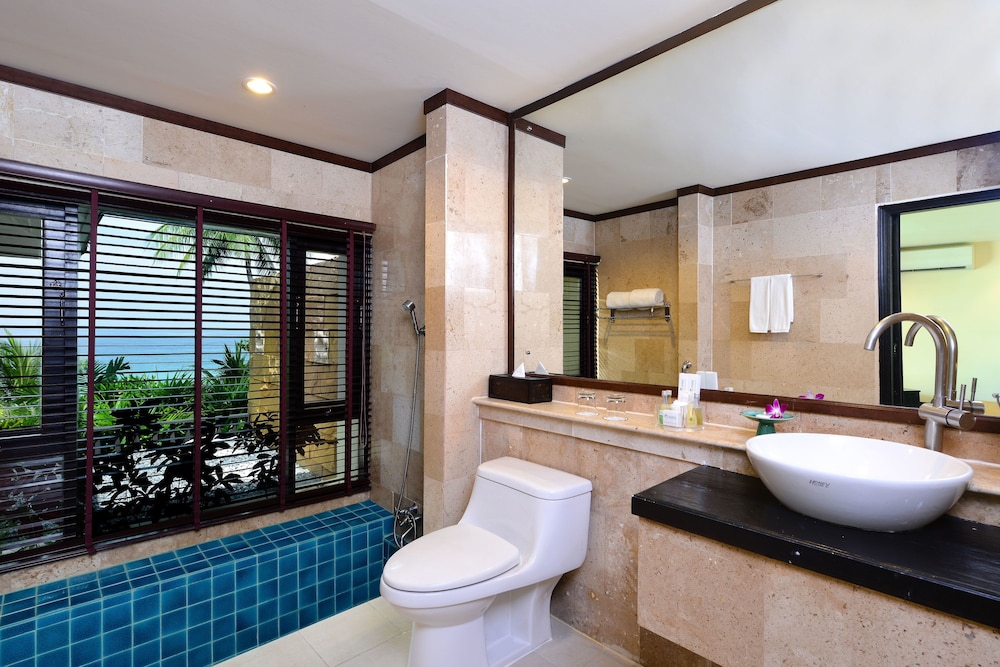 ANDAMAN WHITE BEACH RESORT 67/70
