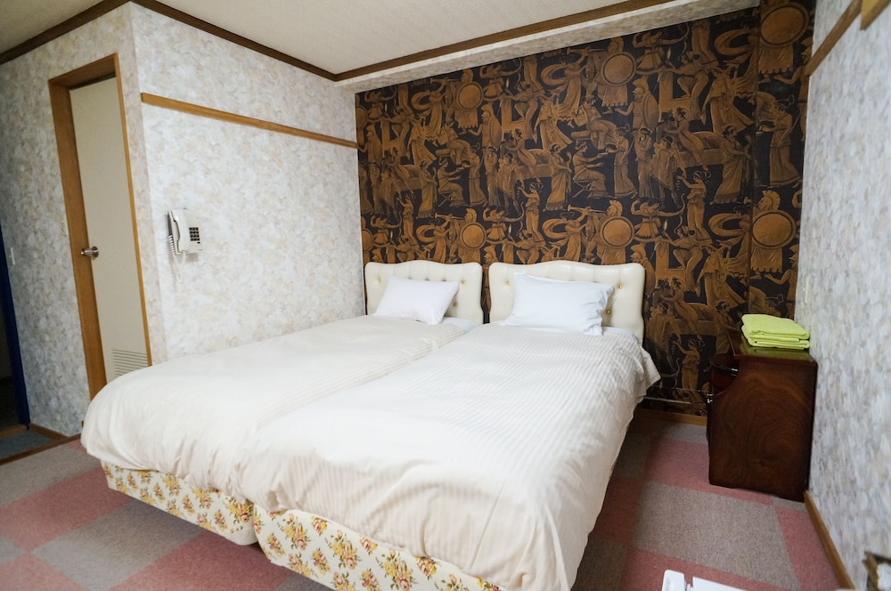 Hakuba Marchen House 12/70