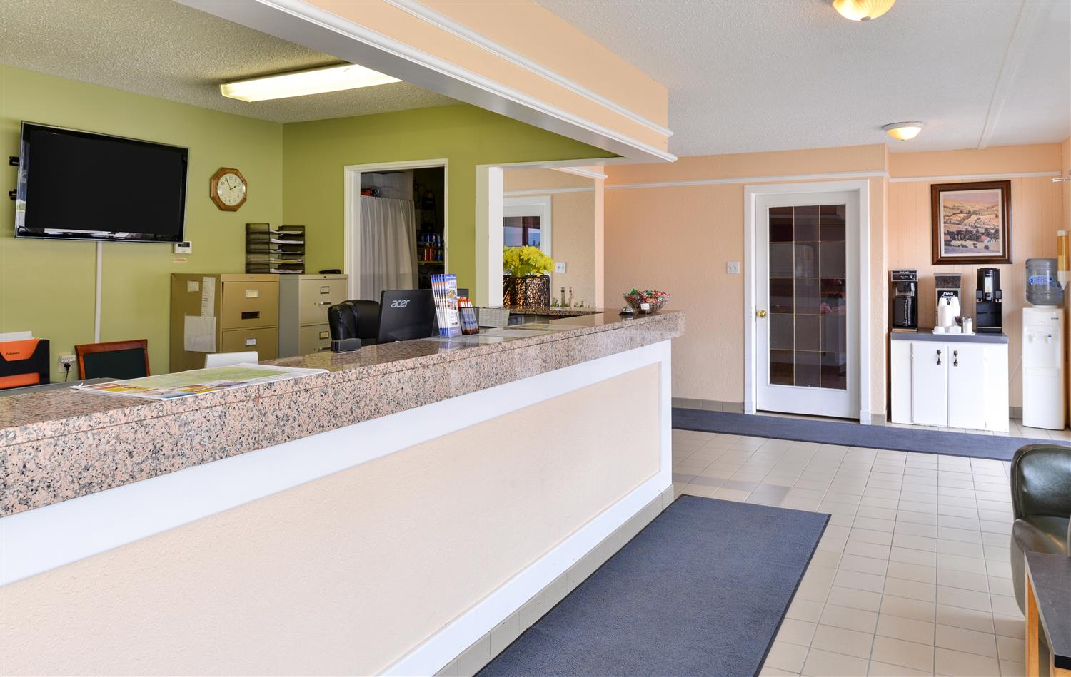 Canadas Best Value Inn Whitecourt 6/51