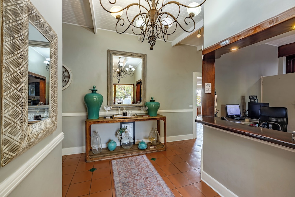 Francolin Lodge 6/50