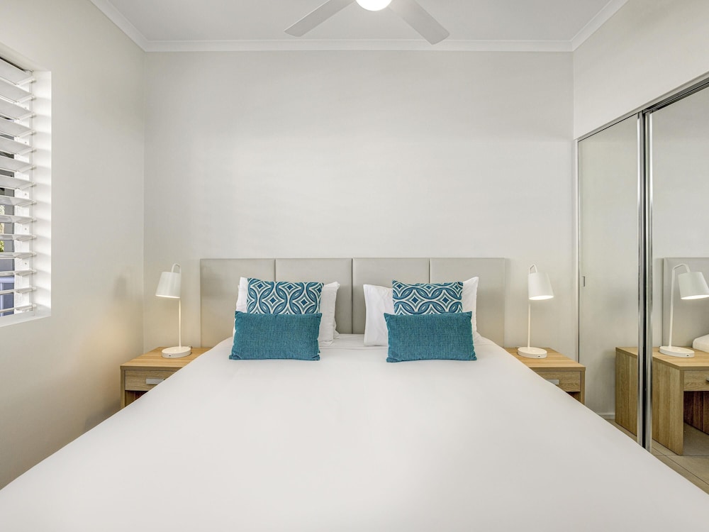 2 BEDROOMS, APARTMENT