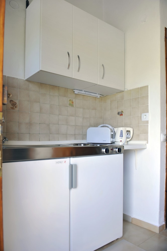 2 BEDROOMS, APARTMENT