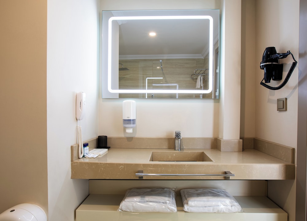Vira Otel Suites 66/68