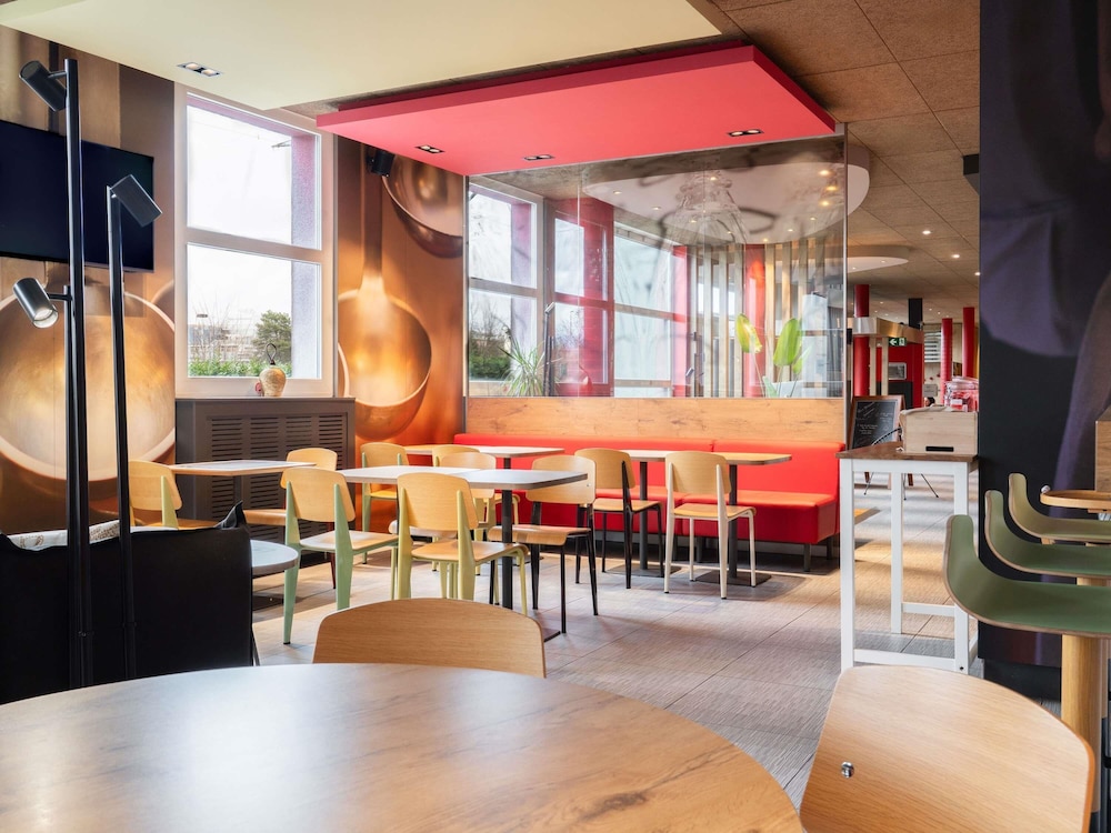 IBIS GENEVE AEROPORT 53/66