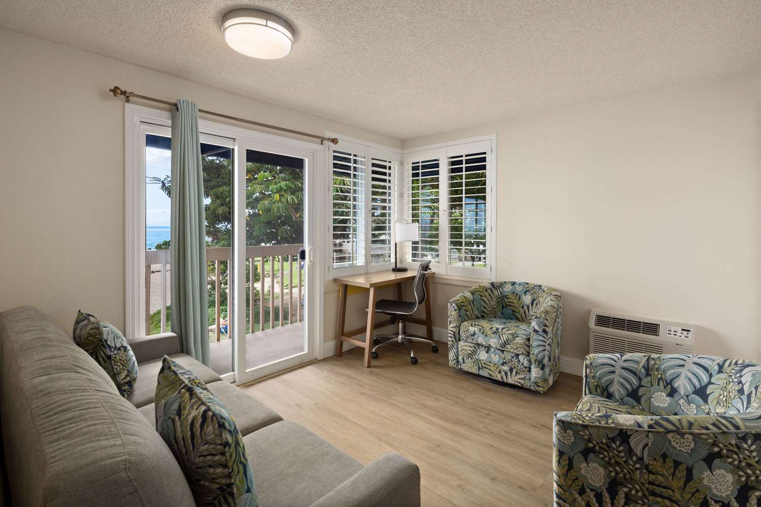 Days Inn by Wyndham Maui Oceanfront 35/54