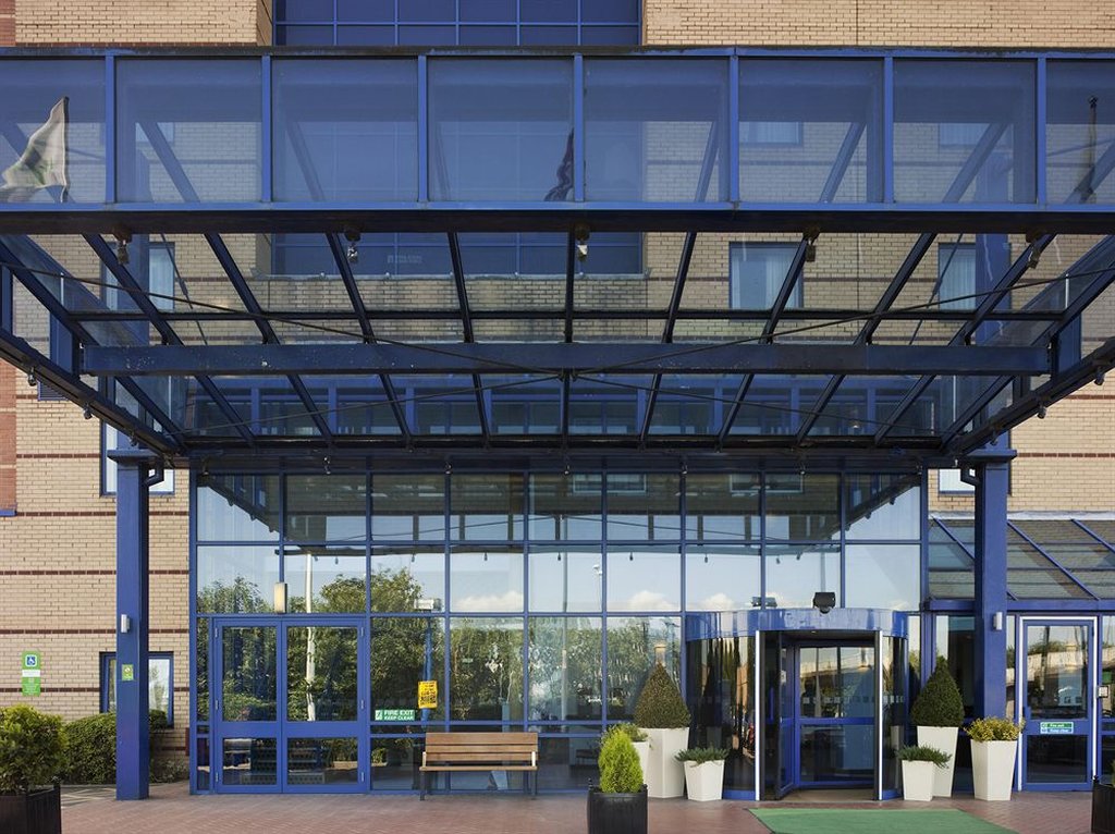 HOLIDAY INN LONDON BRENT CROSS 5/46