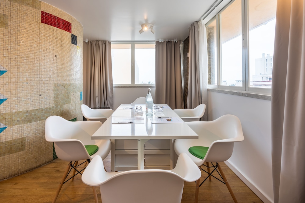 Hotel Londres Estoril 55/67