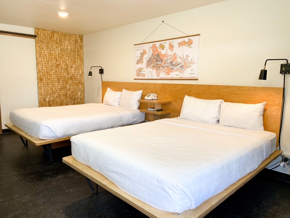 University Inn 31/63