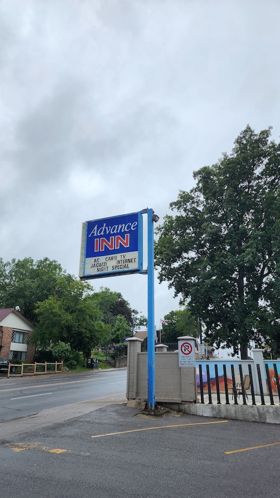 Advance Inn 37/50