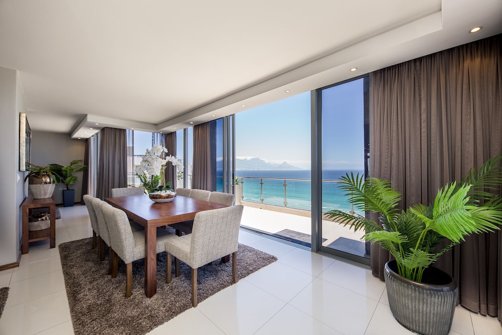 Infinity Self-Catering Apartments 40/50
