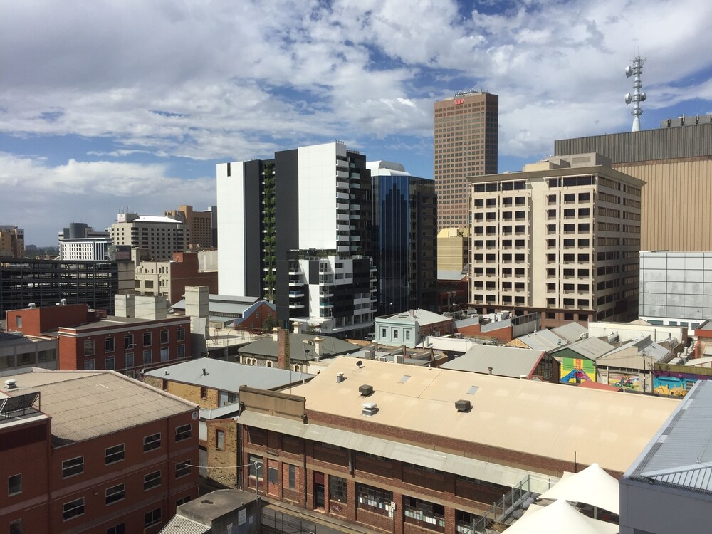 Tasha's Apartments on Morphett 42/50