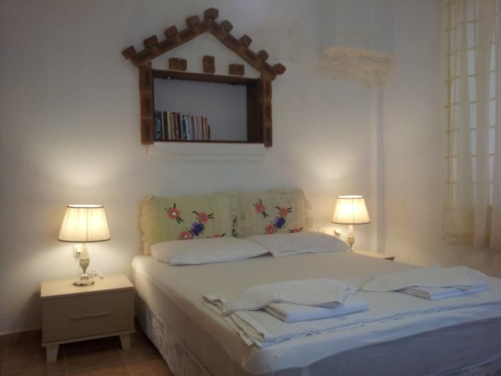 3 Bedrooms, Apartment, 5 Beds, Sofa