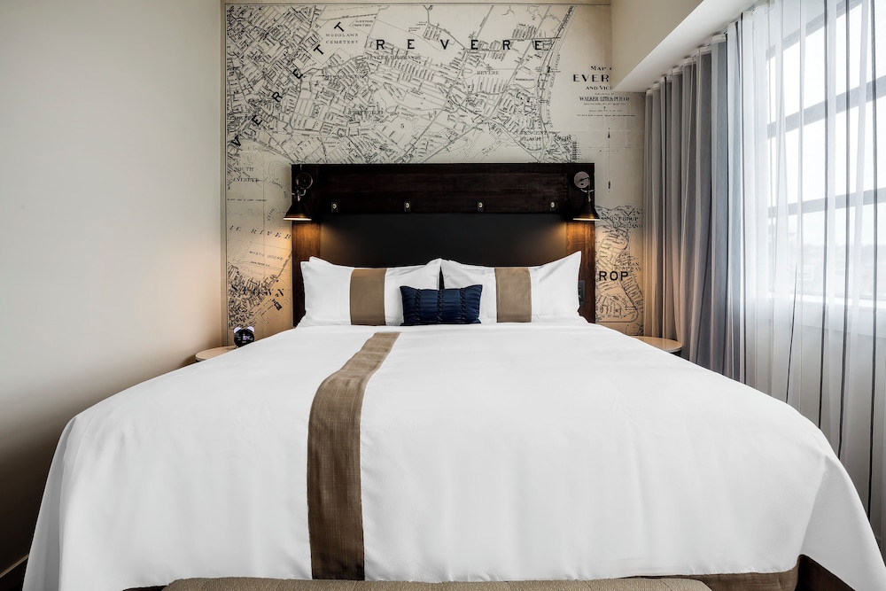 Boutique, King Bed, Accessible