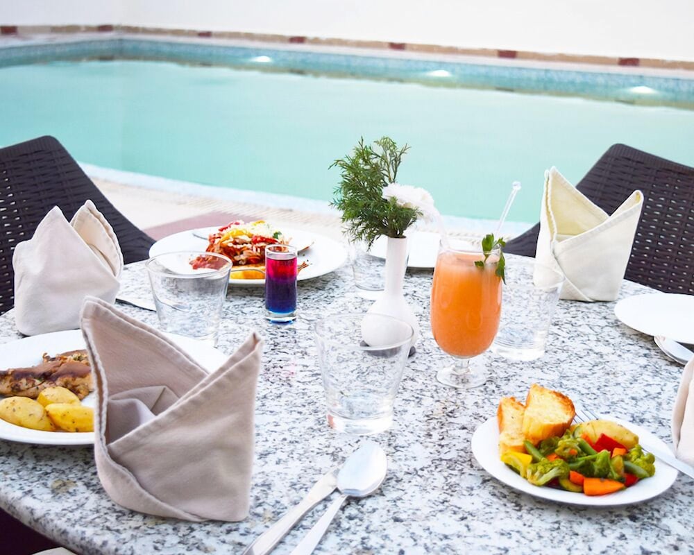 V One Hotel the Competent Palace 30/50