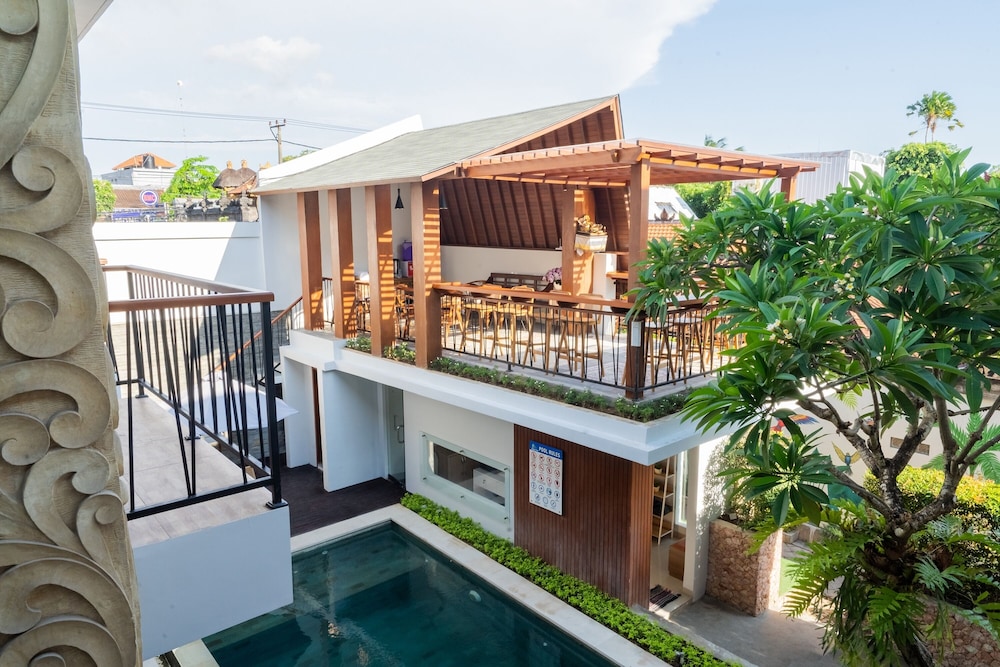 Mahesa Home Seminyak 2/50