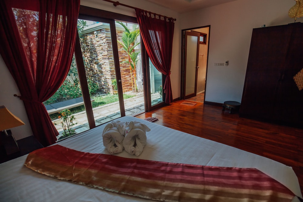 Thai Island Dream Estate 30/70