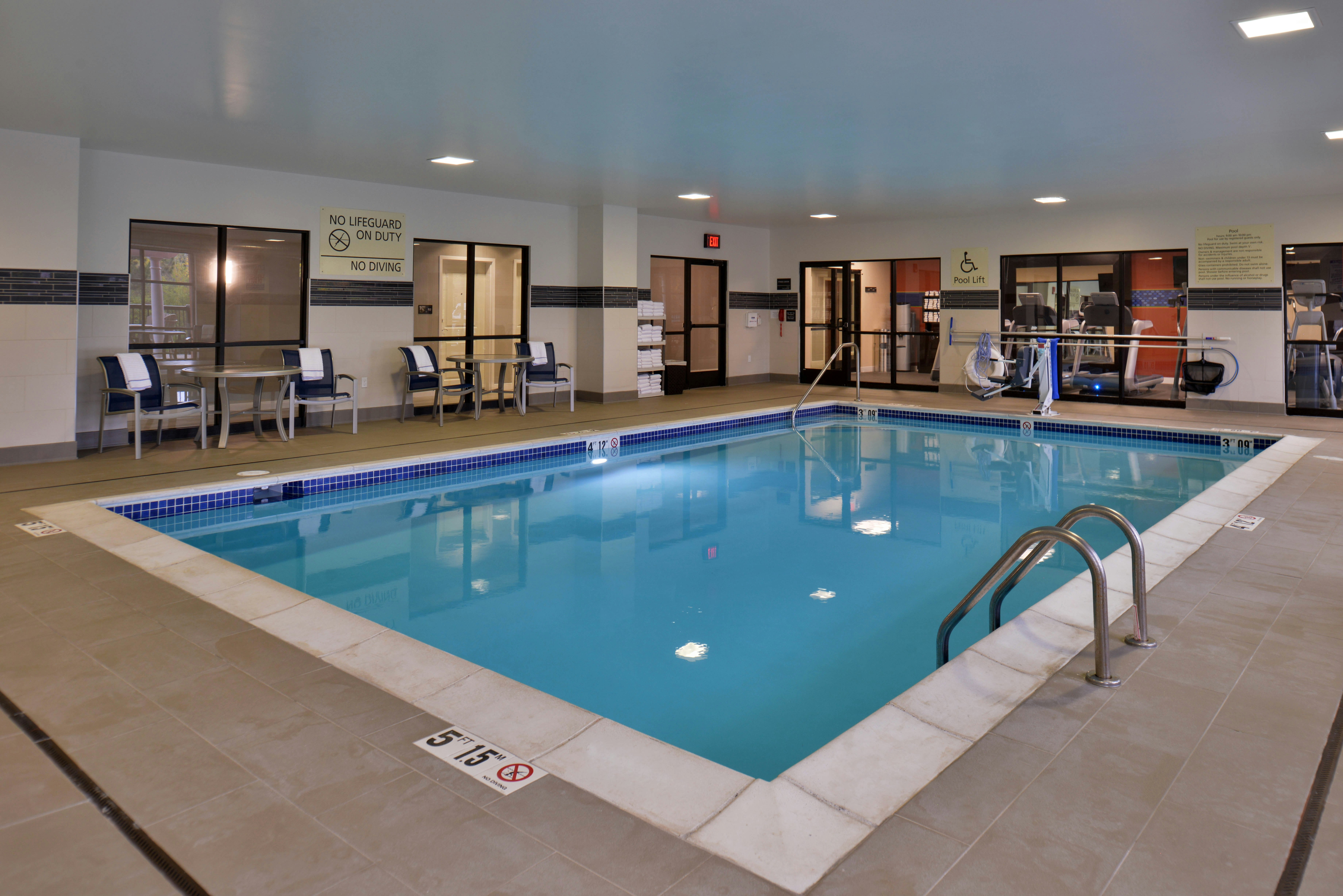 Hampton Inn Suites Ann Arbor West 28/47