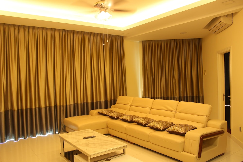 Sunset & Seaview Vacation Condo City Centre @ IMAGO Shopping Mall 32/52