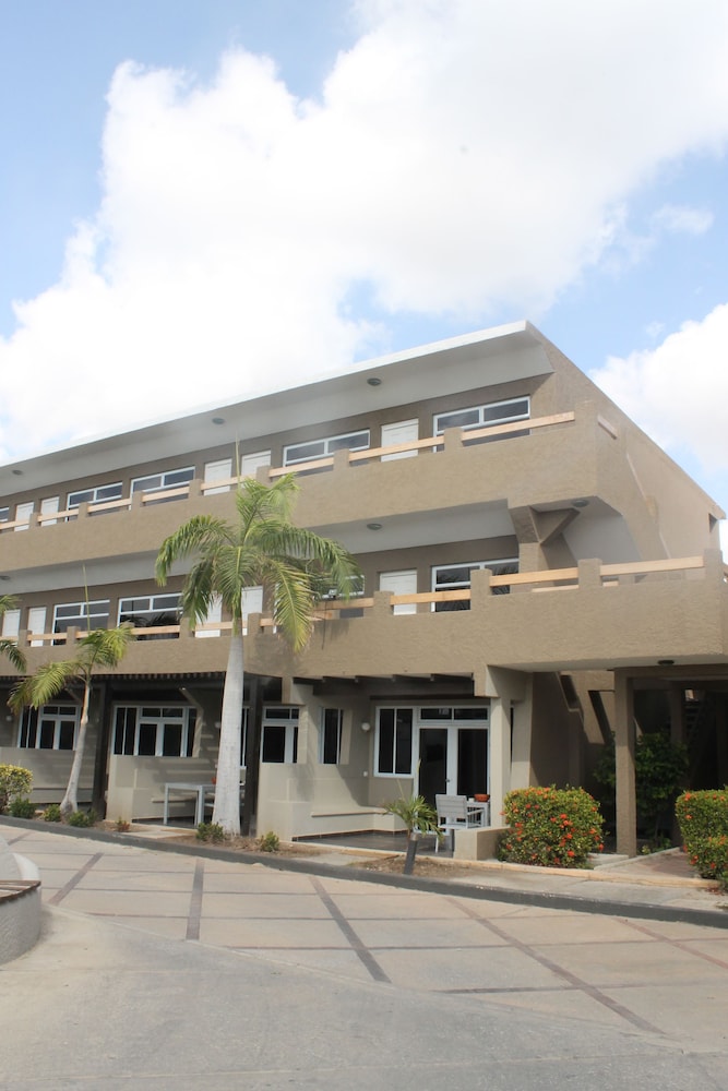 Eden Beach Resort 2/63