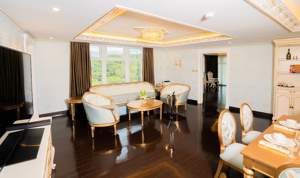 Lafaayette Luxury Suites Baguio 40/50