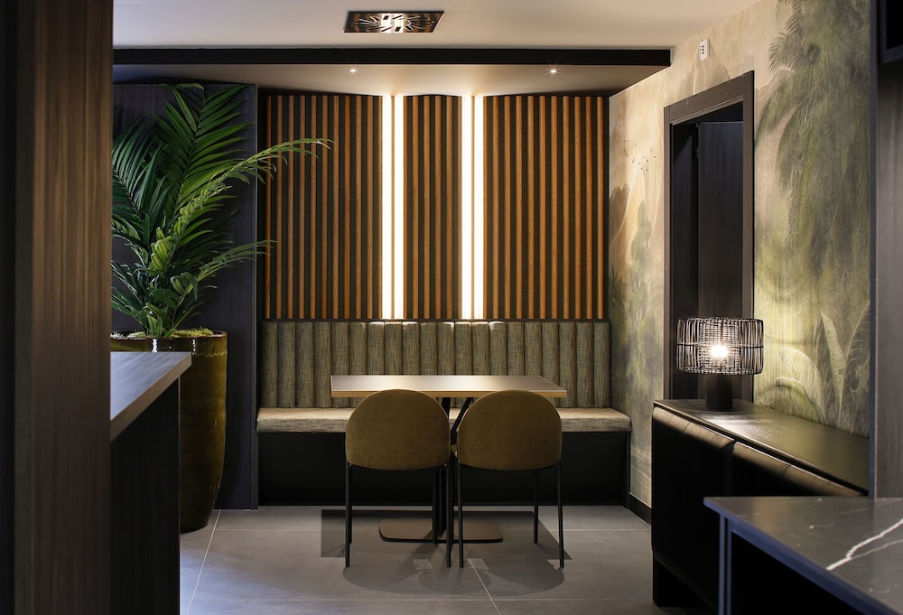 Nuvo Hotel Boutique 31/50