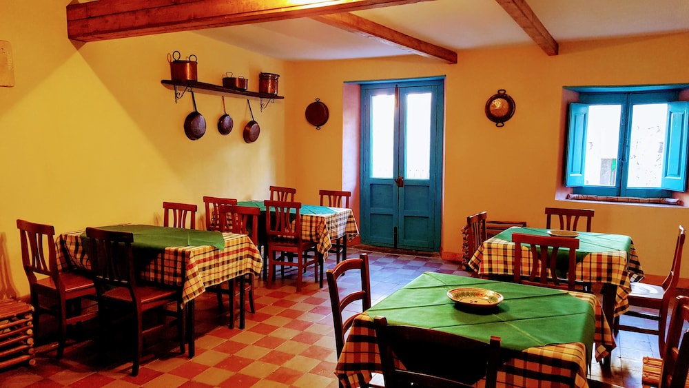 ALBERGO DIFFUSO BORGO SANTA CATERINA 46/68