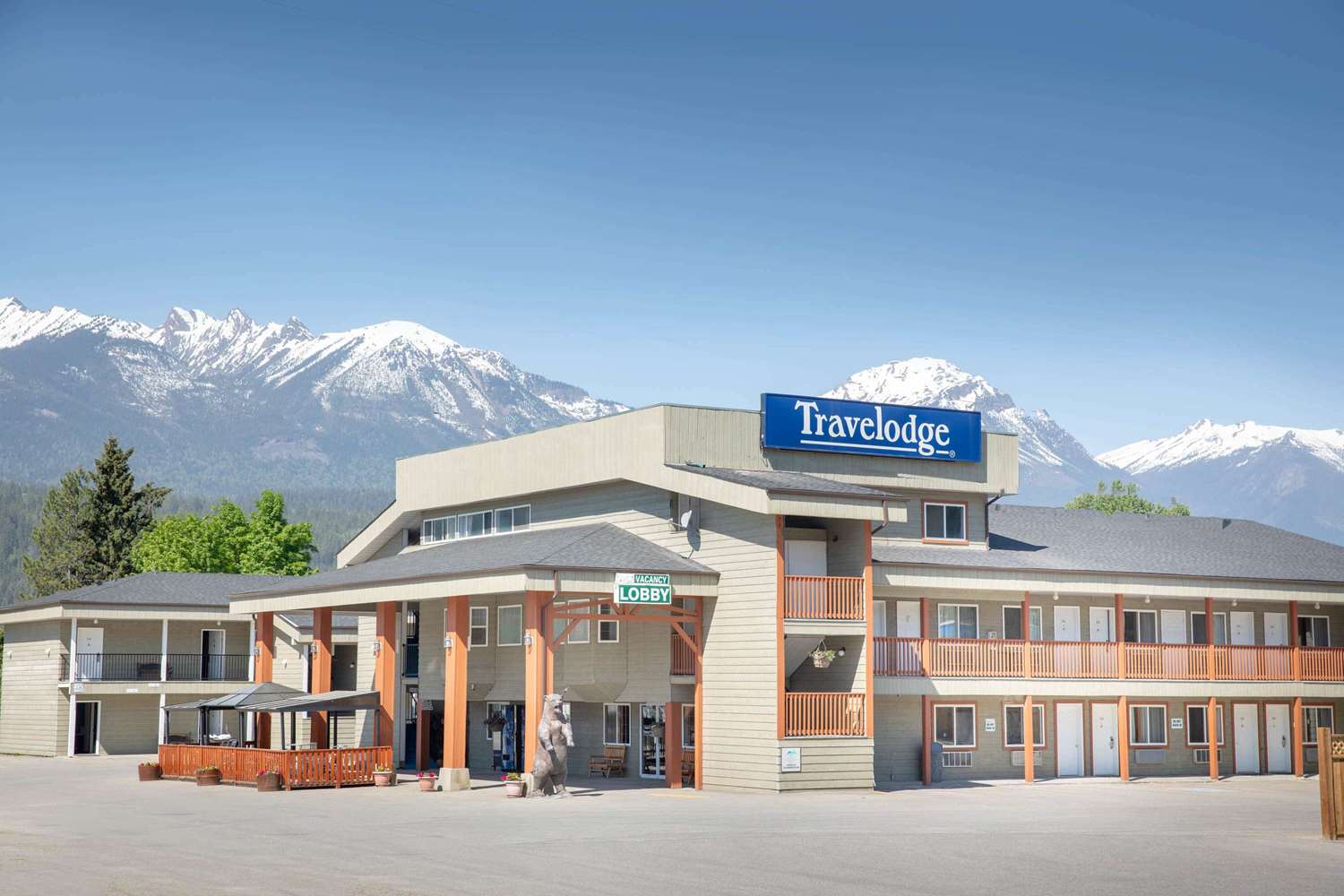 Travelodge by Wyndham Golden Sportsman Lodge 1/44