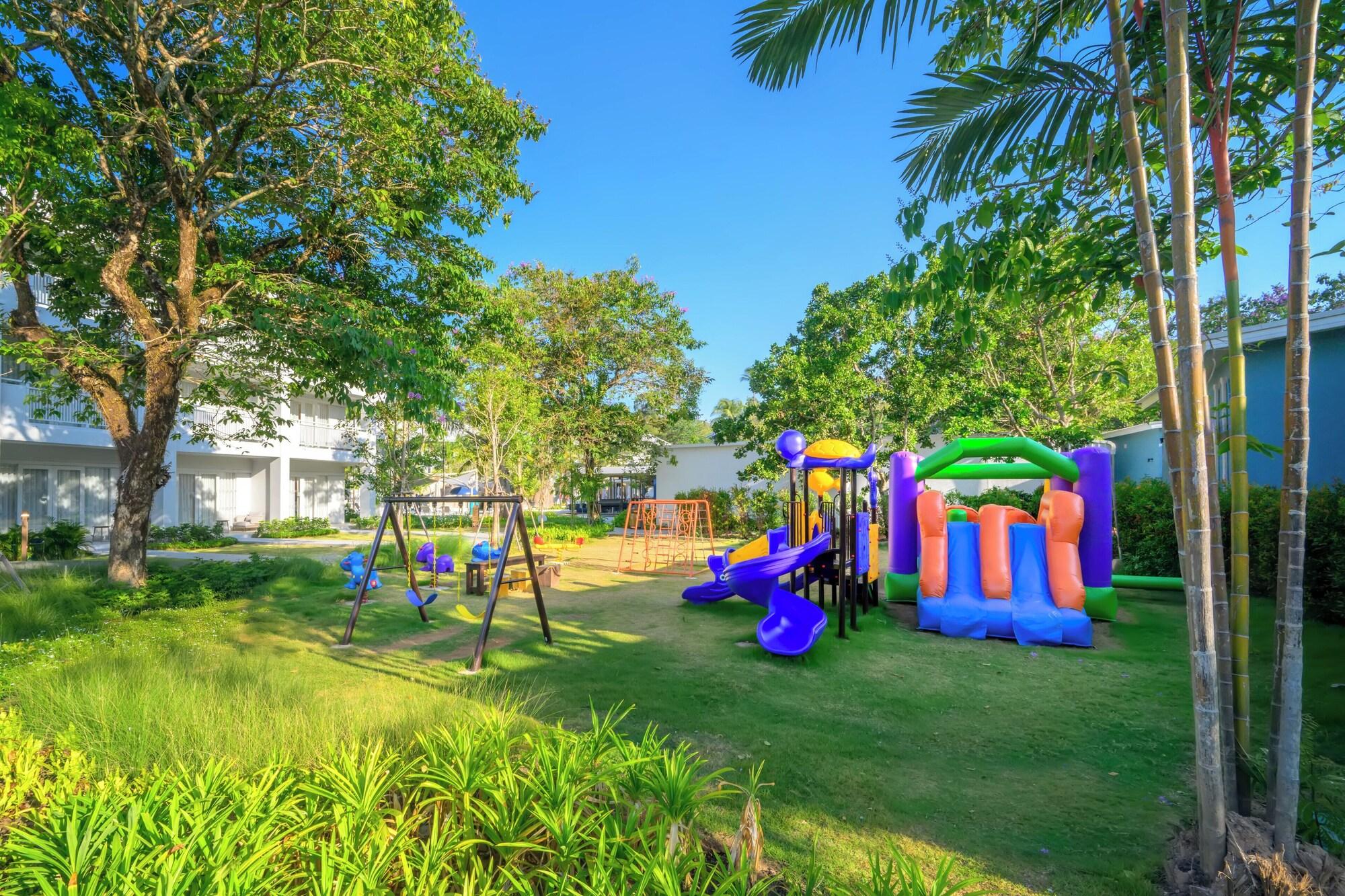 Centara Karon Villas Phuket 44/54